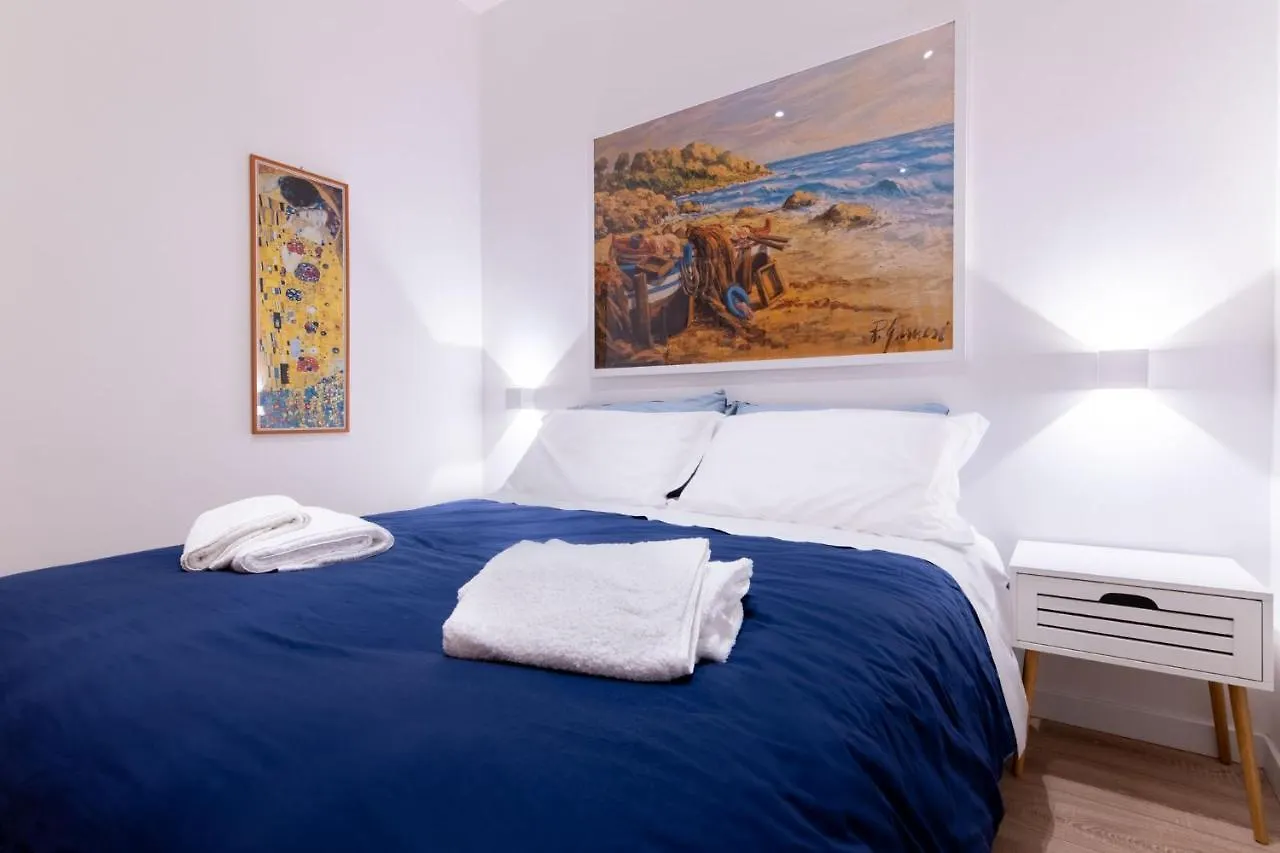 Sarale Apartments Palermo 0*,  Italien